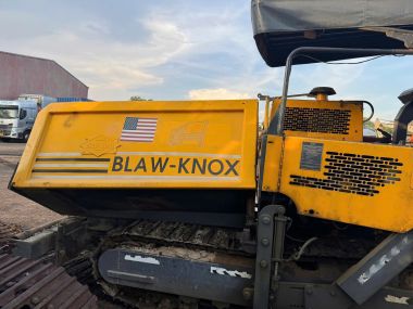 Máy rải Blaw-Knox PF5510, bánh sắt, Nước SX: USA, bàn là 6m.