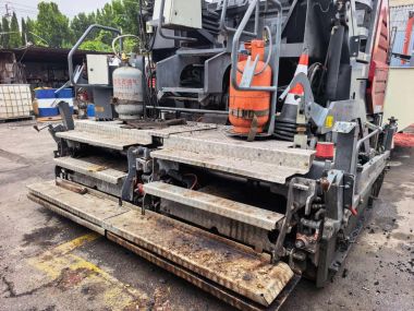 Máy rãi nhựa Dynapac SD2530CS, SX 2015